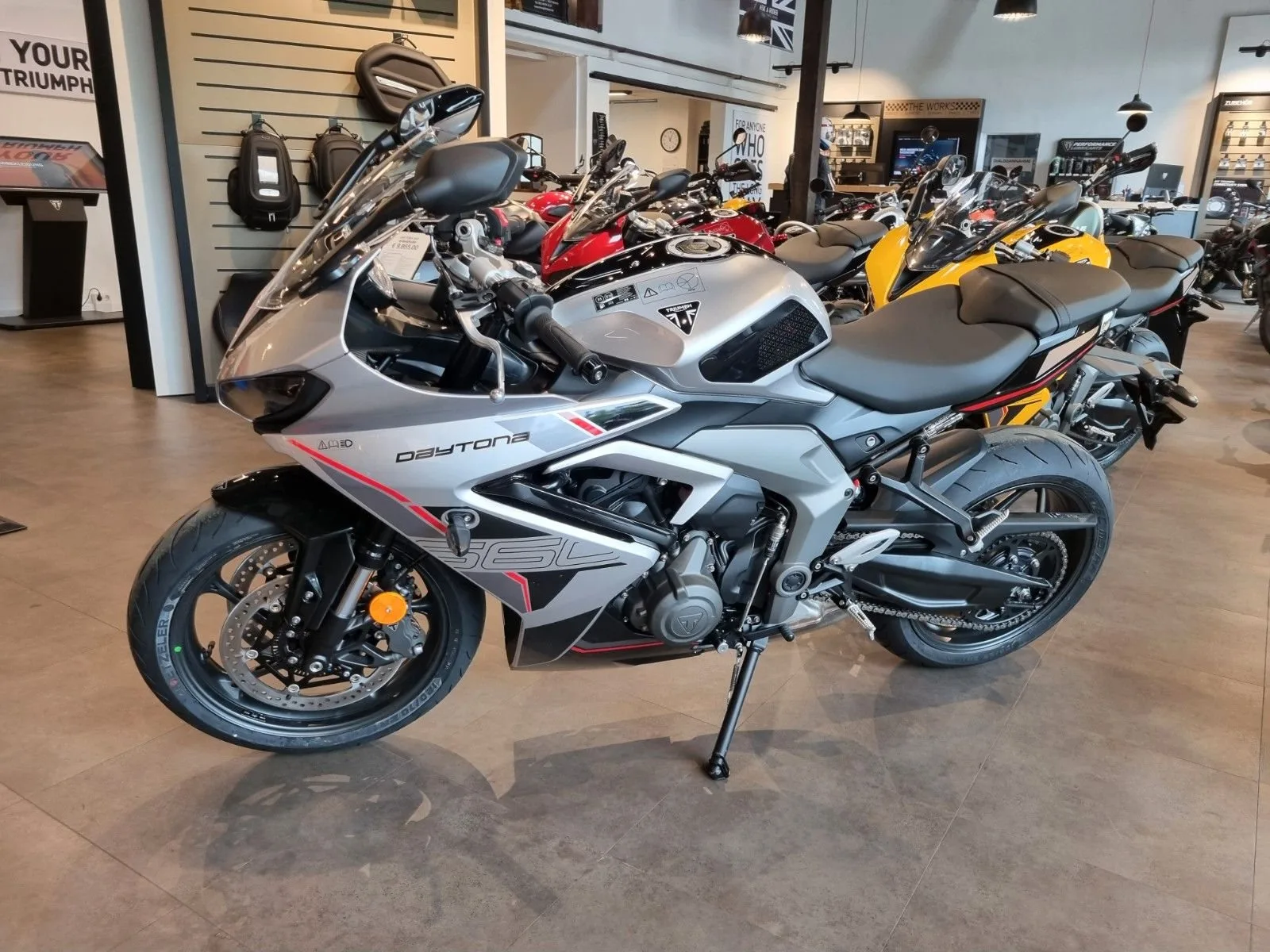 Triumph Daytona 660 35 kW