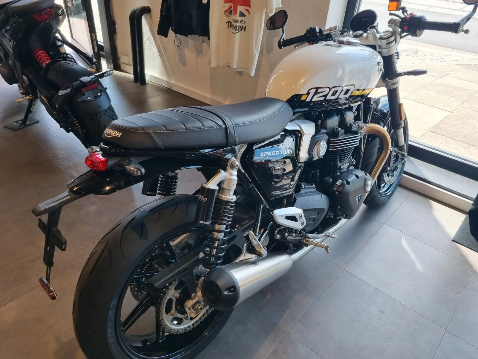 Triumph Speed Twin 1200