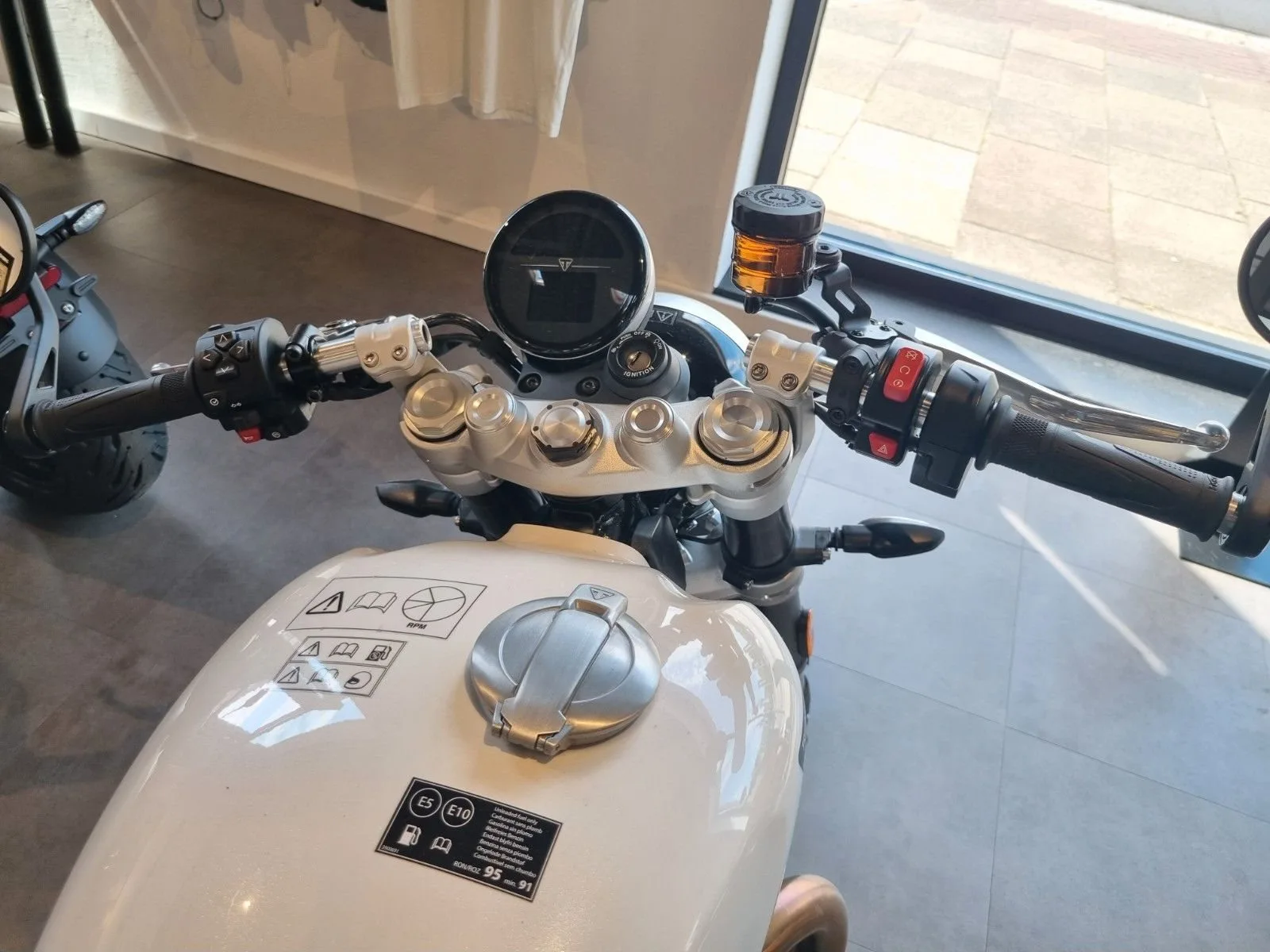 Triumph Speed Twin 1200