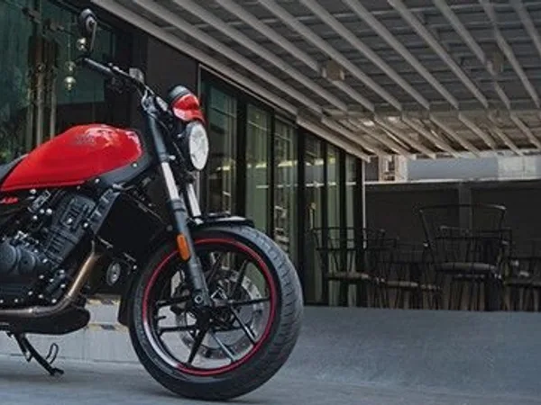 Royal Enfield Guerilla 450 APEX