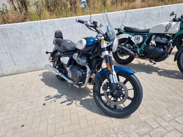 Royal Enfield Super Meteor 650
