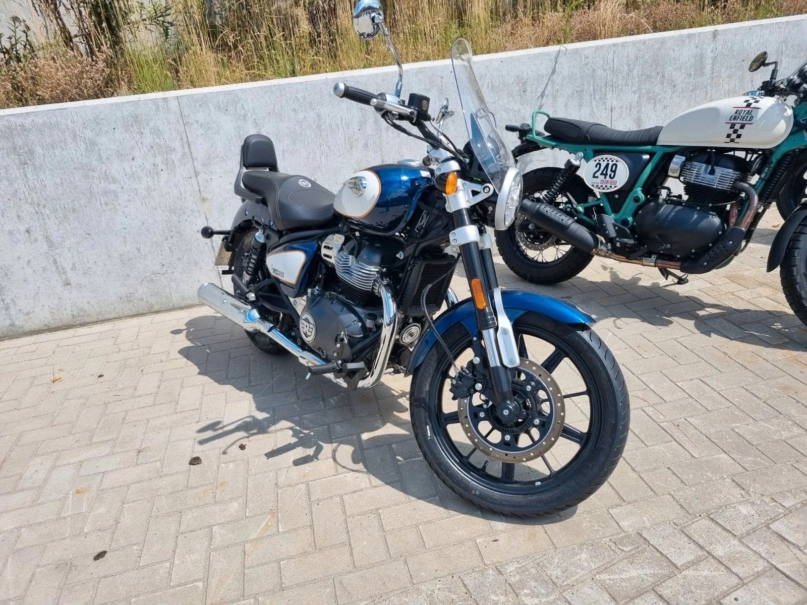 Royal Enfield Super Meteor 650
