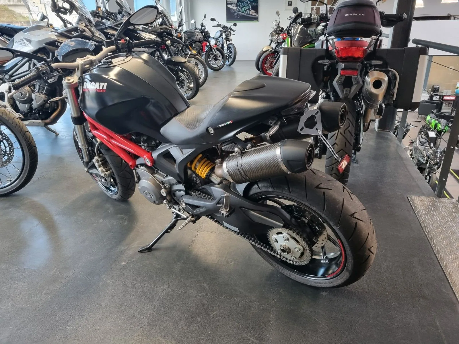 Ducati Monster 796
