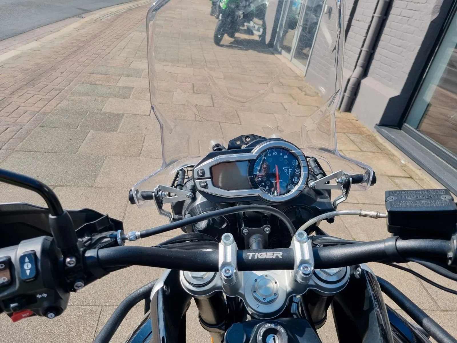 Triumph Tiger 800 XR
