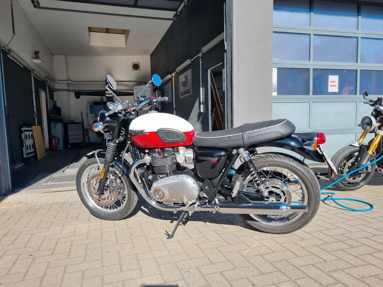 Triumph Bonneville T120