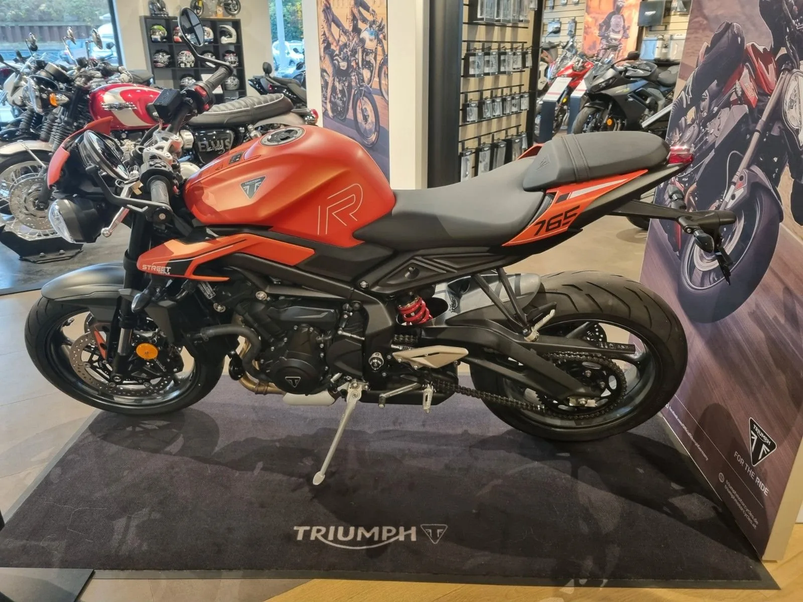 Triumph Street Triple 765 R Vorführer!!!