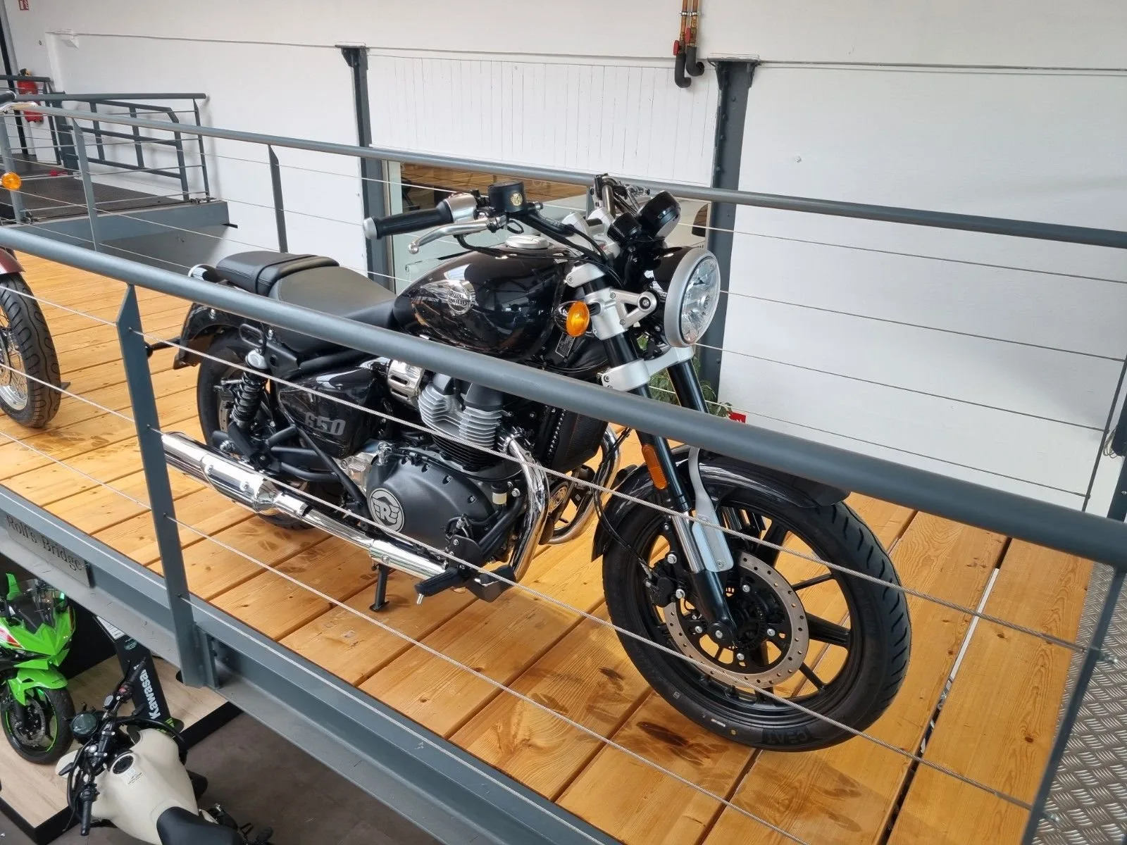 Royal Enfield Super Meteor 650