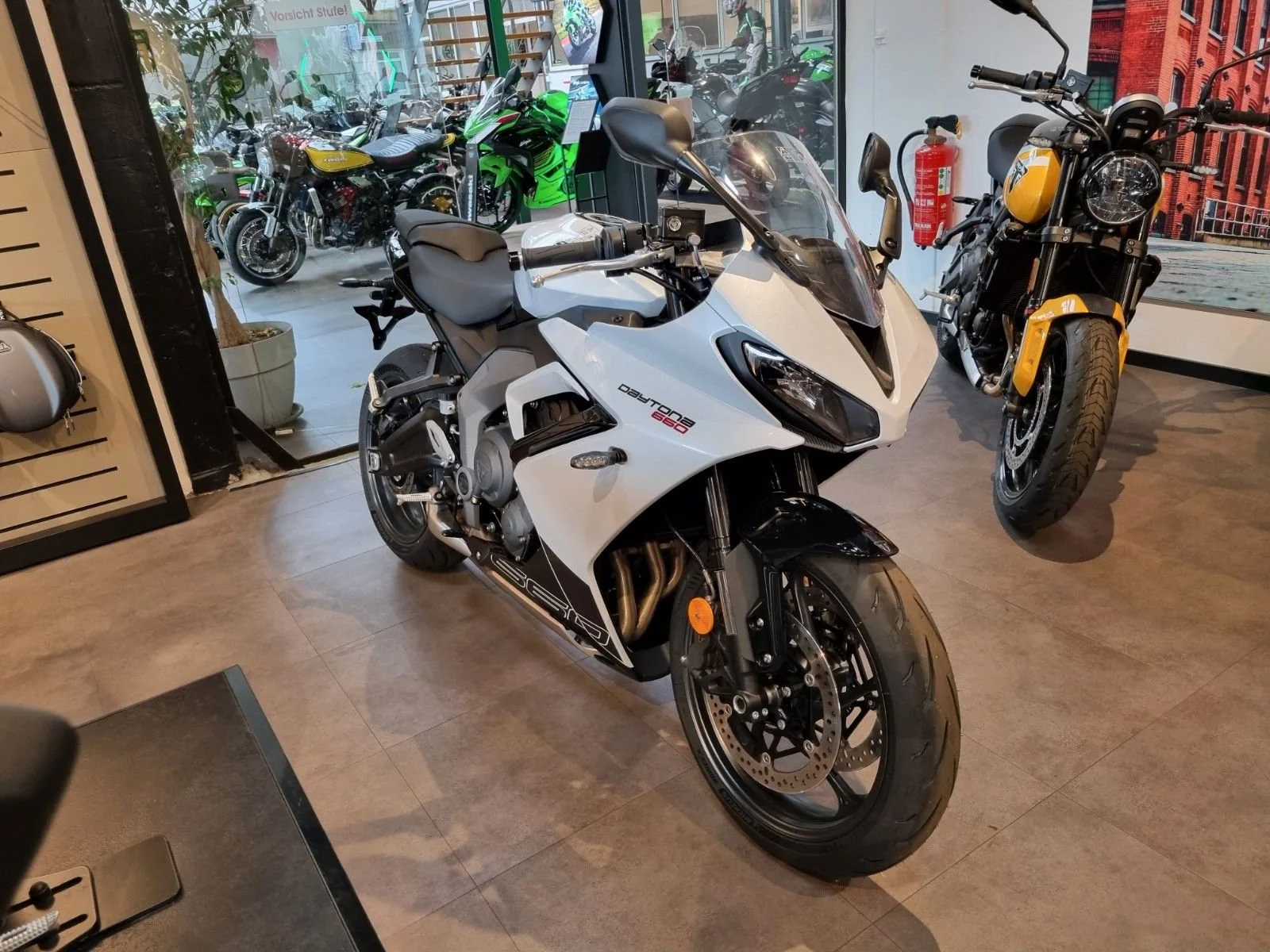 Triumph Daytona 660