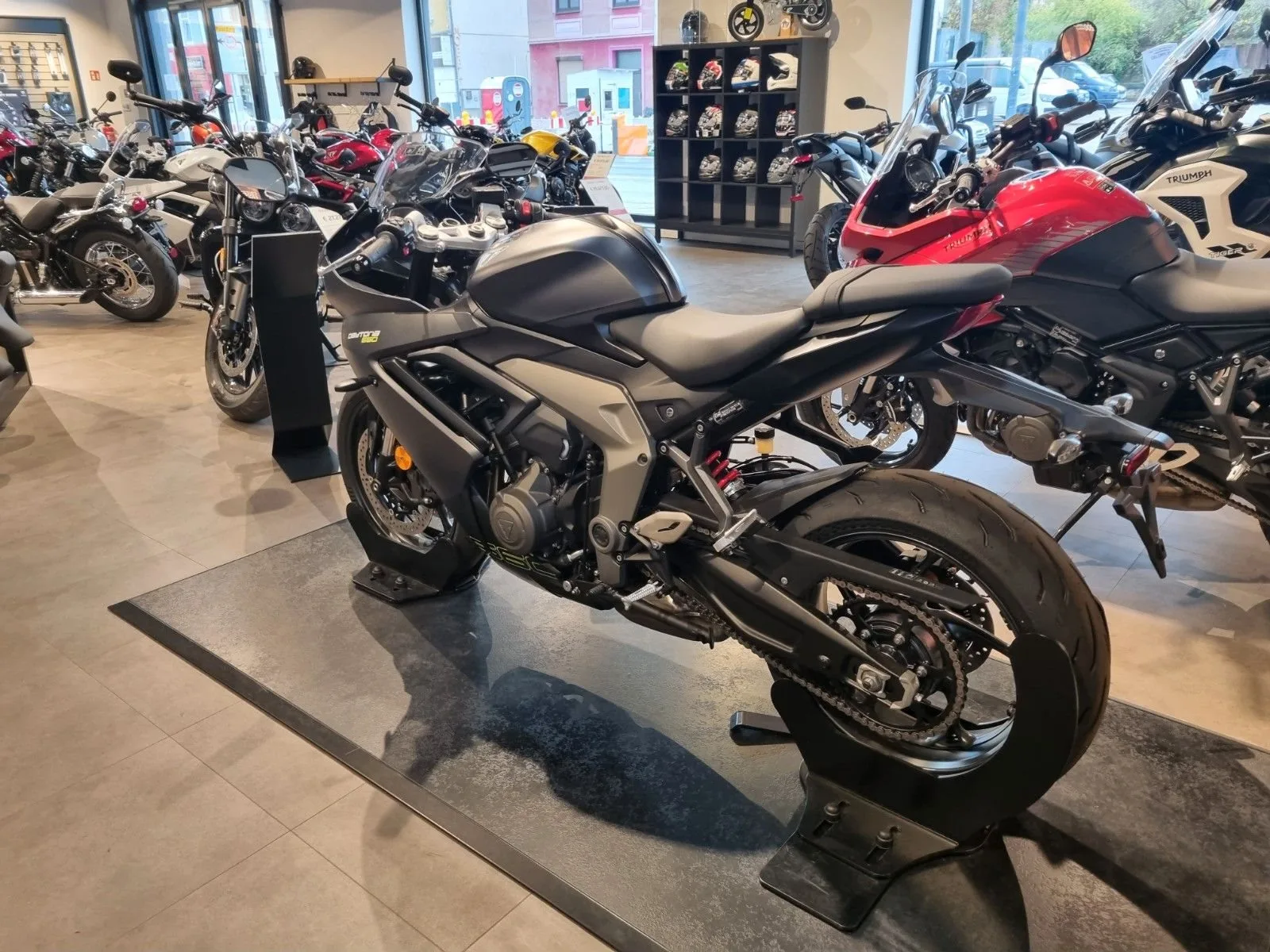 Triumph Daytona 660