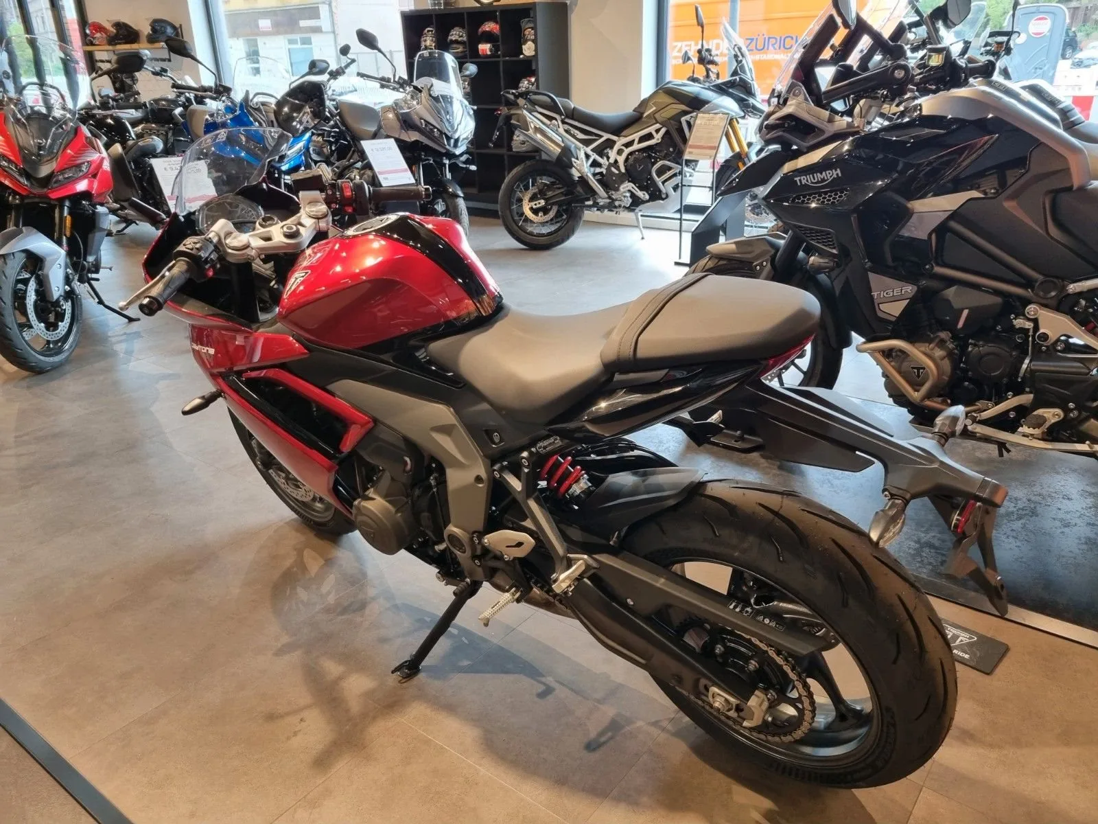 Triumph Daytona 660