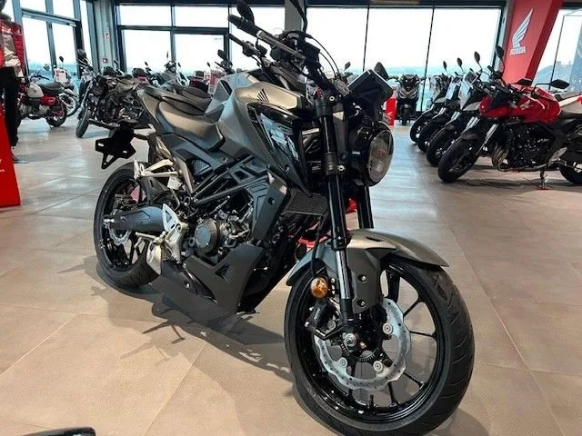 Honda CB125R