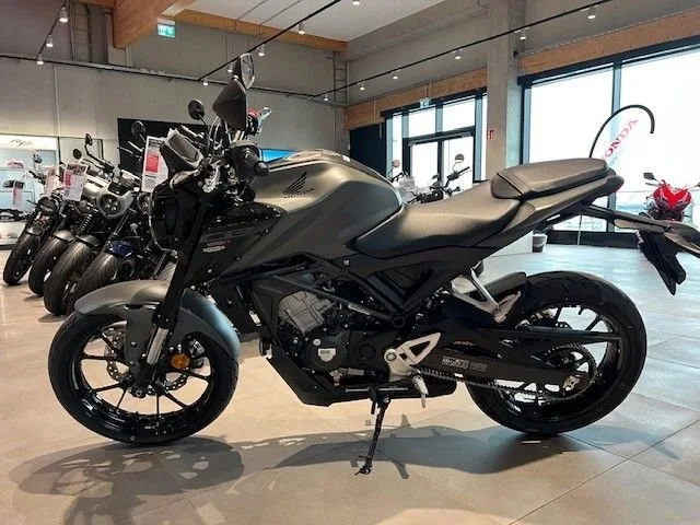 Honda CB125R
