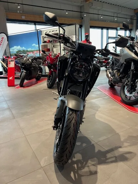 Honda CB125R