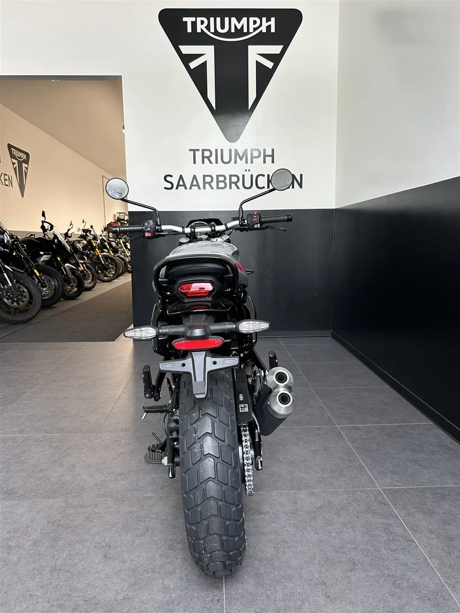 Triumph Tracker 400