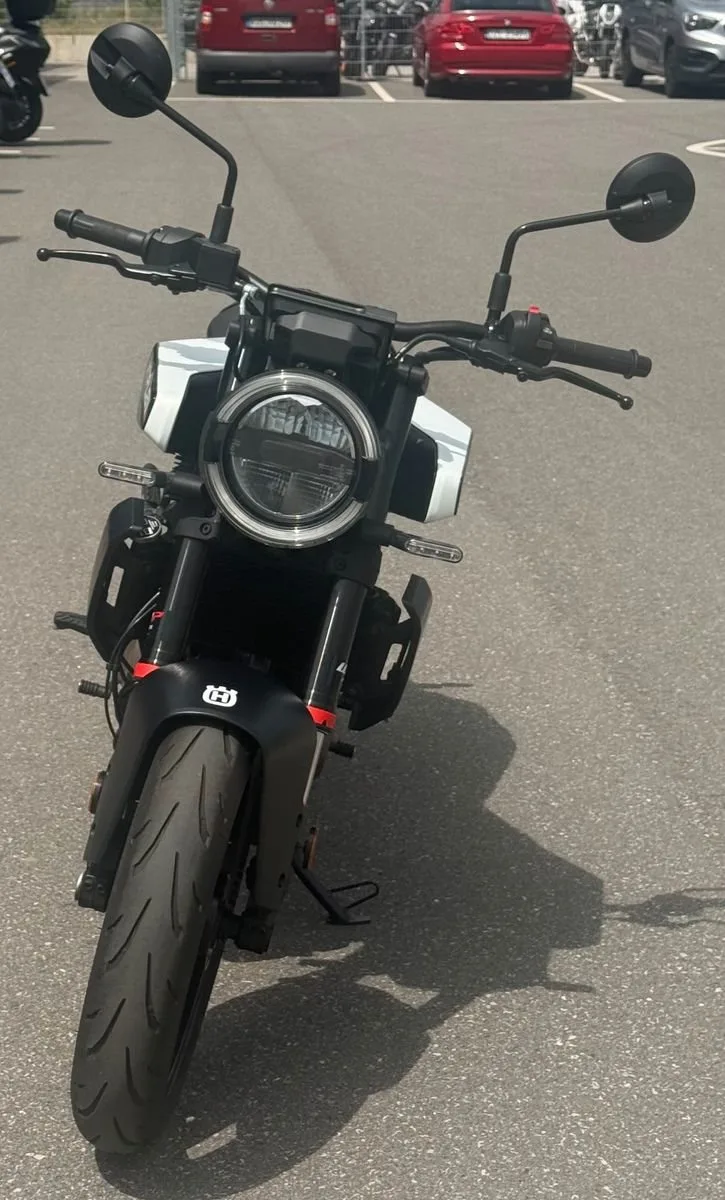 Husqvarna Vitpilen 125
