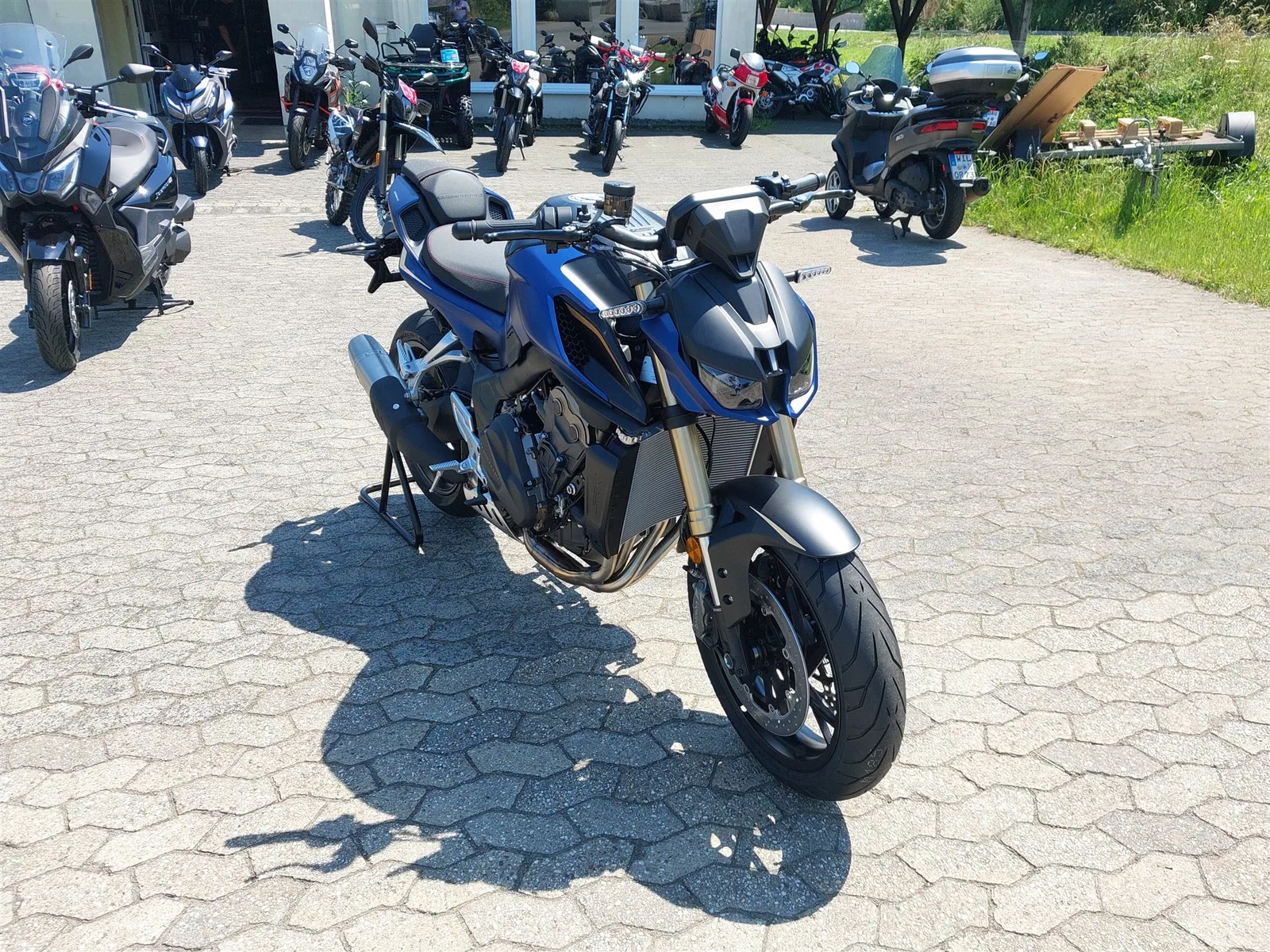 QJ Motor SRK 800