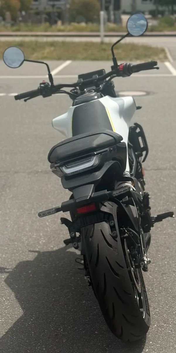 Husqvarna Vitpilen 125
