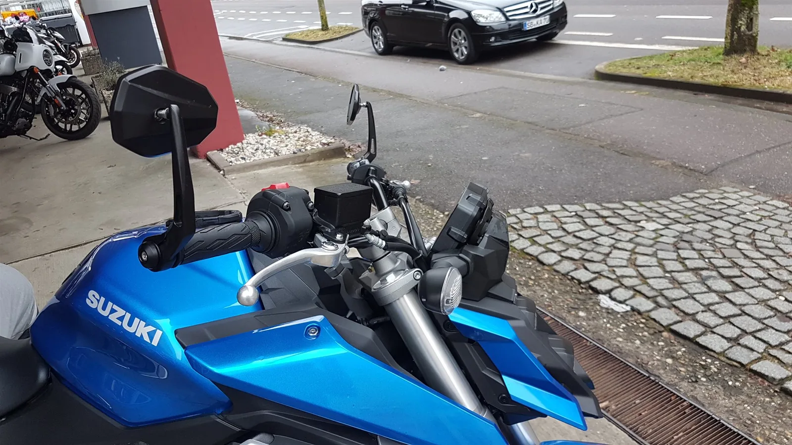 Suzuki GSX-S950 Blau MY23