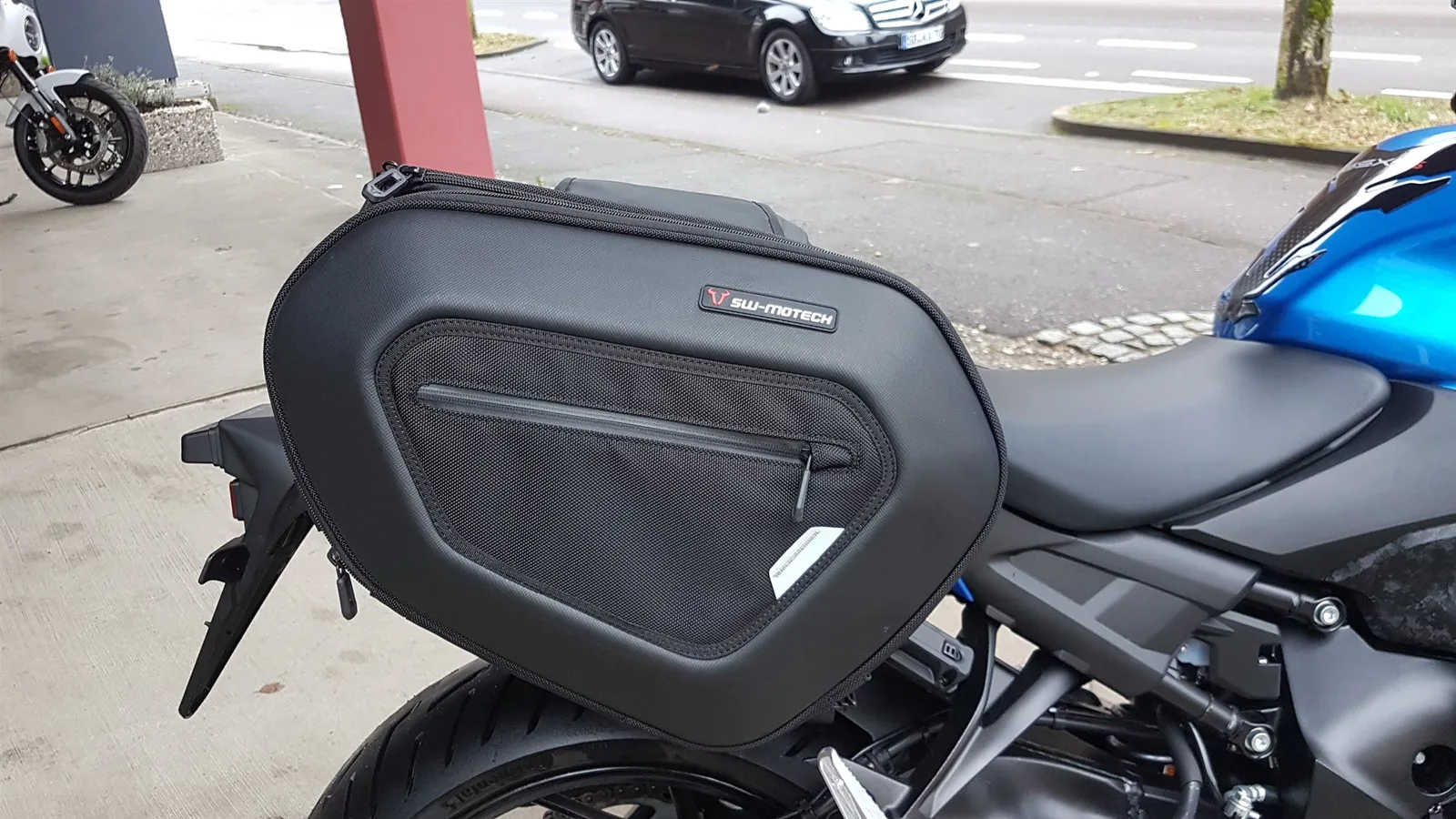 Suzuki GSX-S950 Blau MY23