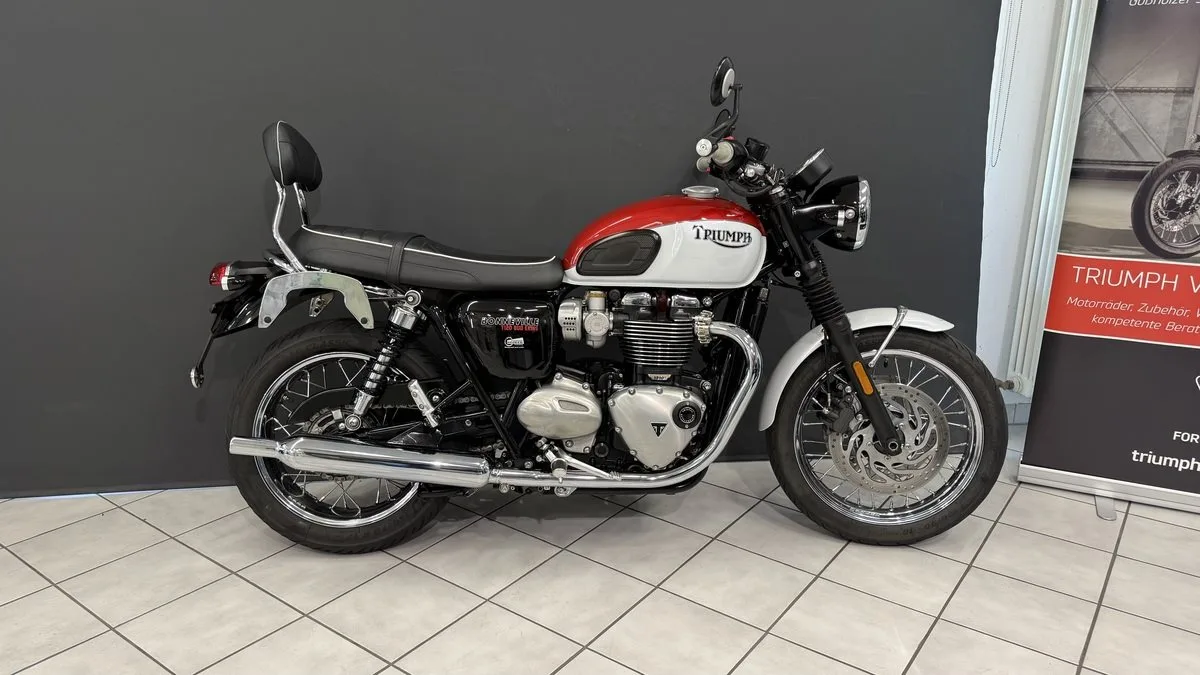 Triumph Bonneville T120 BUD EKINS
