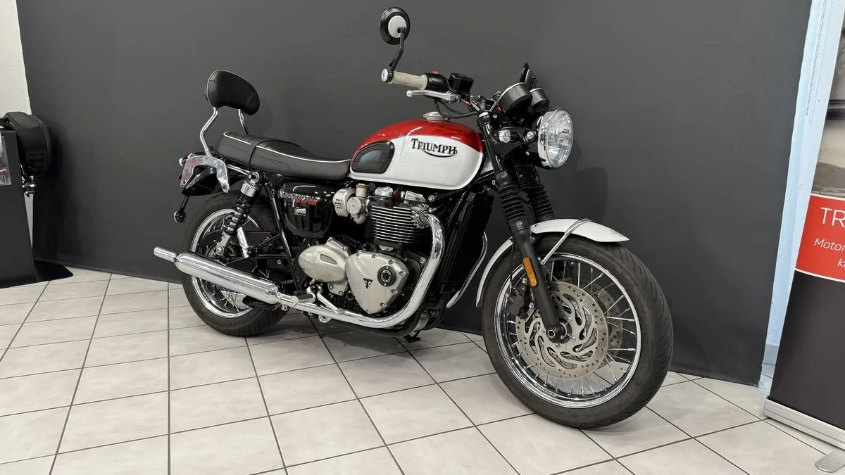 Triumph Bonneville T120 BUD EKINS