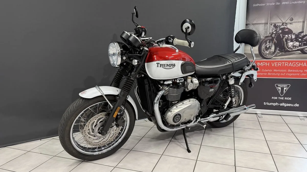 Triumph Bonneville T120 BUD EKINS