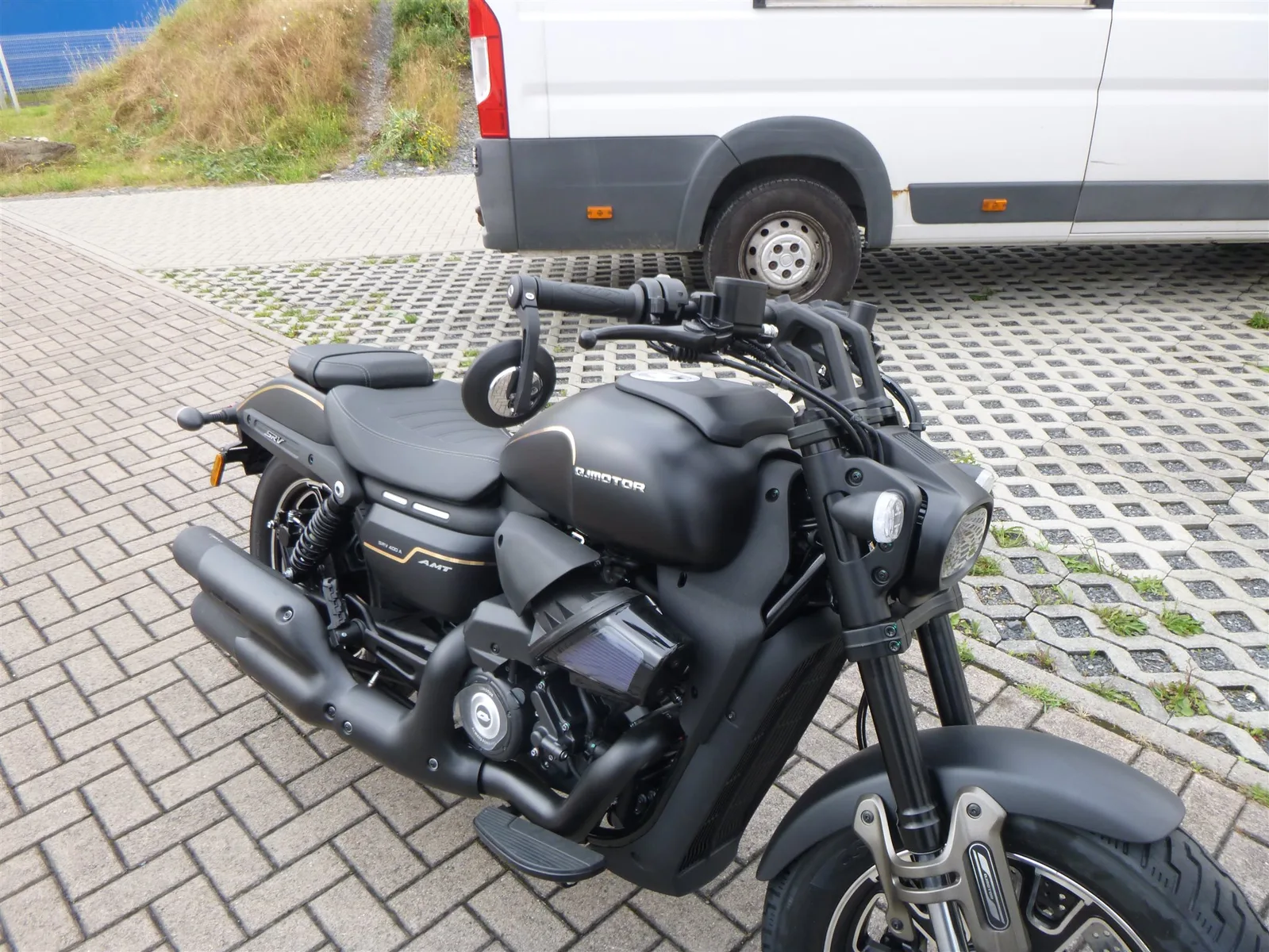 QJ Motor SRV 400 AMT SRV 400 AMT