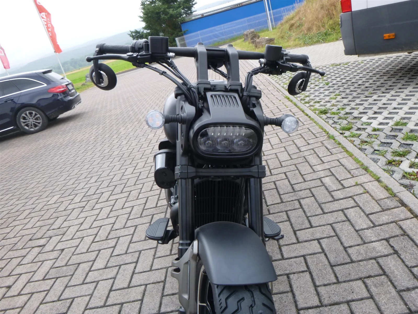 QJ Motor SRV 400 AMT SRV 400 AMT