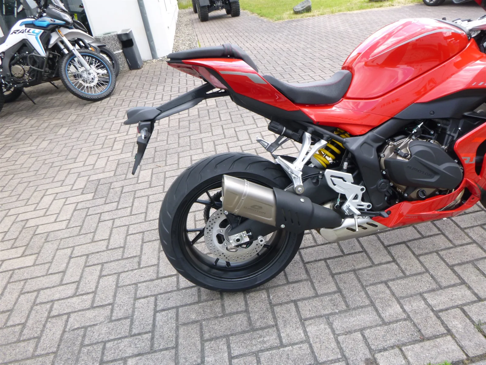 QJ Motor SRK 800 RR SRK 800 RR