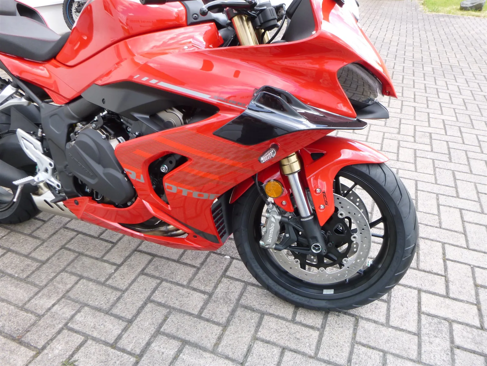 QJ Motor SRK 800 RR SRK 800 RR