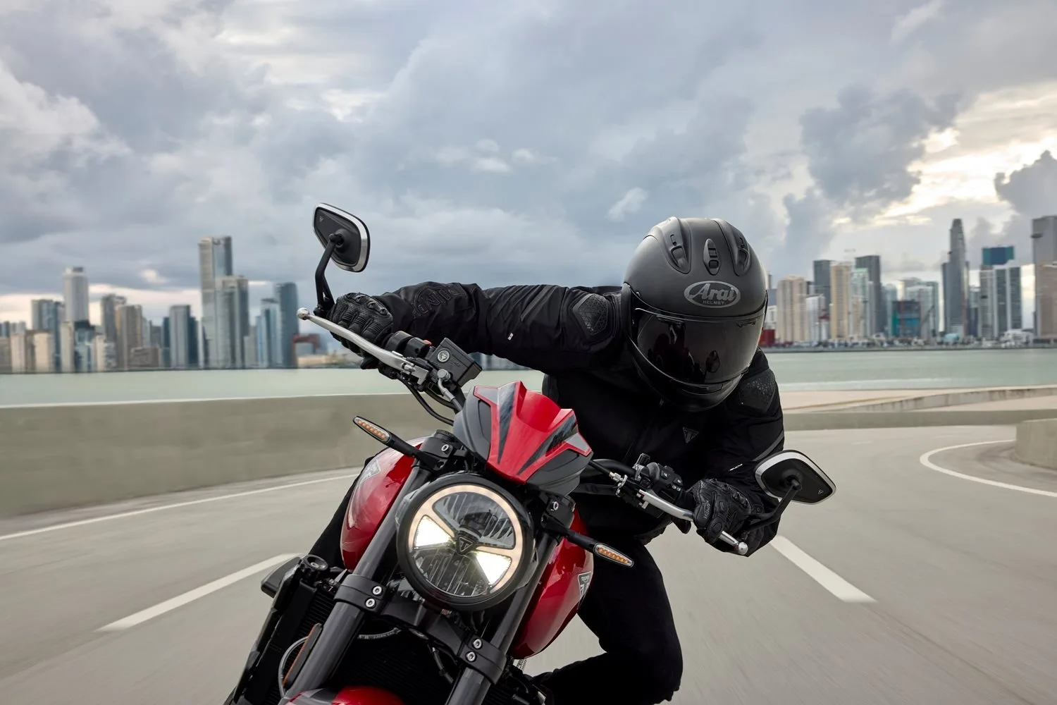 Triumph Trident 800 - Triple-Power - sofort lieferbar