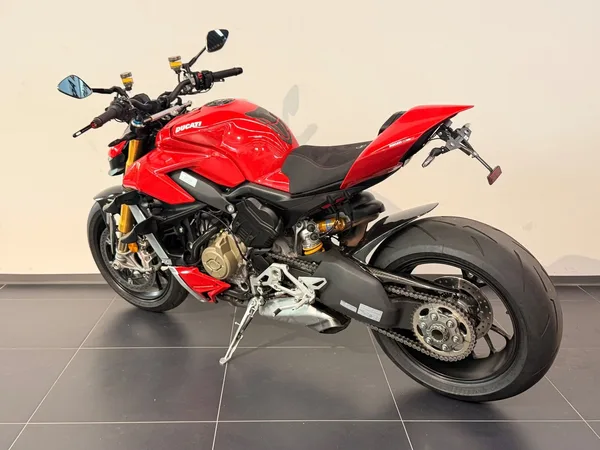 Ducati Streetfighter V4 S