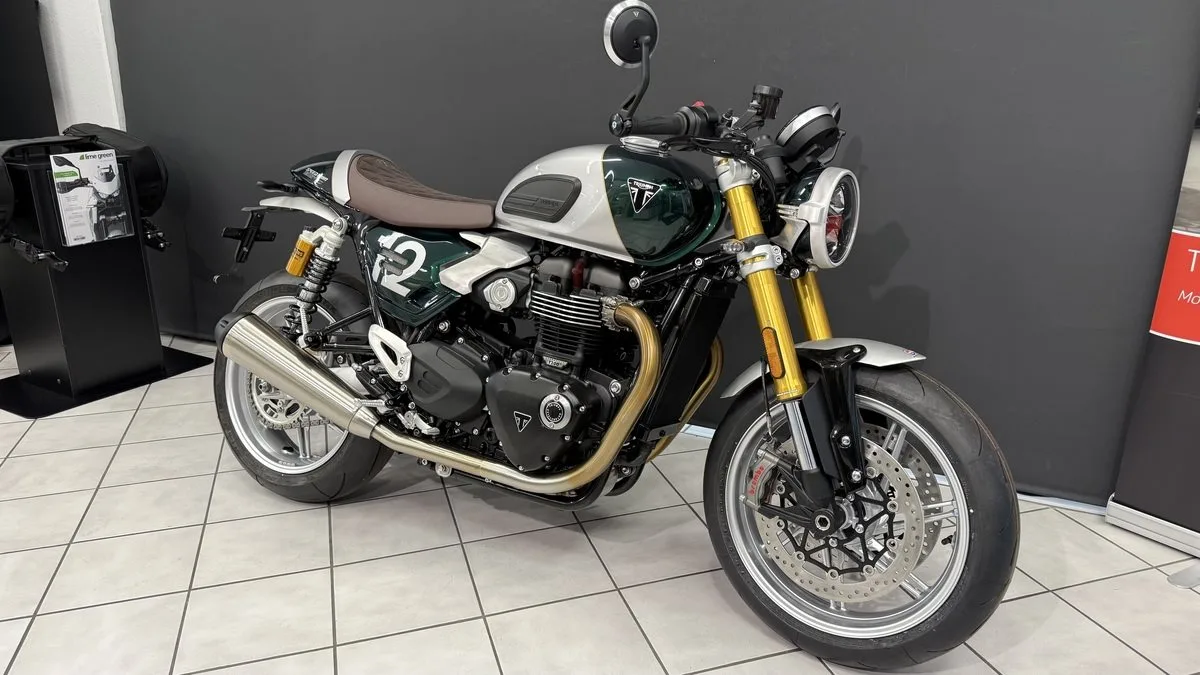 Triumph Speed Twin 1200 Cafe Racer Edition