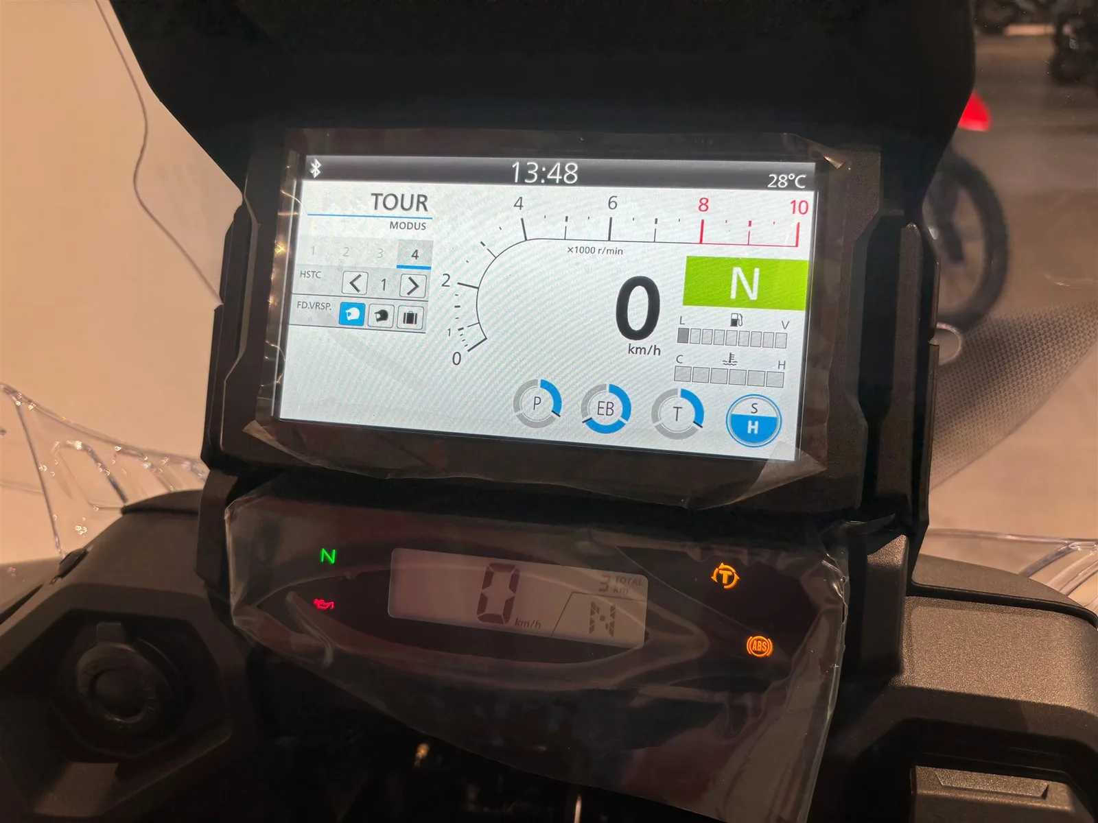 Honda NT1100 DCT Electronic Suspension Neufahrzeug