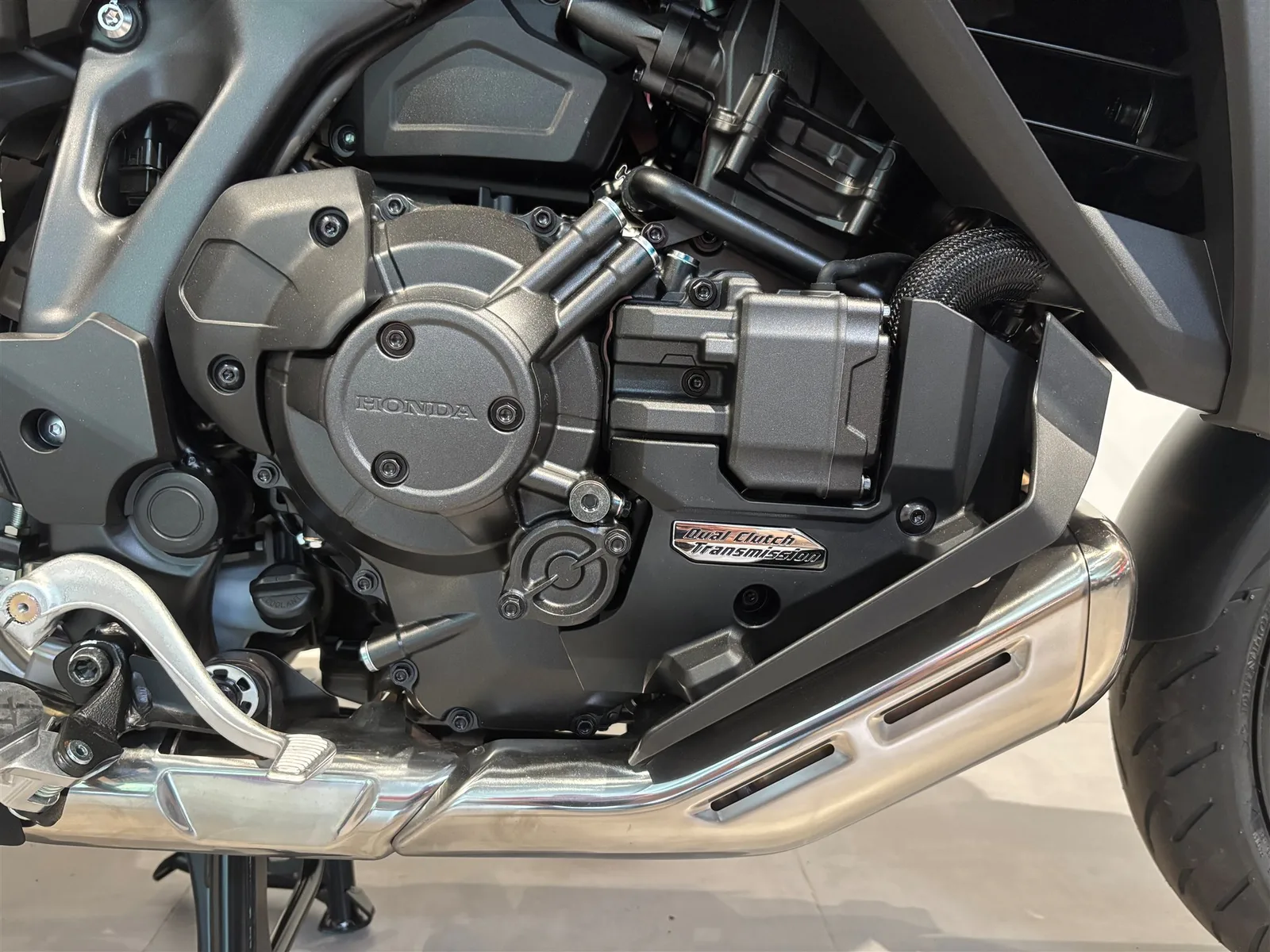Honda NT1100 DCT Electronic Suspension Neufahrzeug
