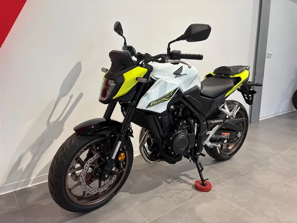 Honda CB500 Hornet E-Clutch Neufahrzeug!