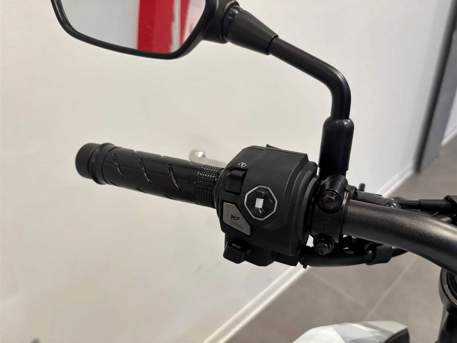 Honda CB500 Hornet E-Clutch Neufahrzeug!