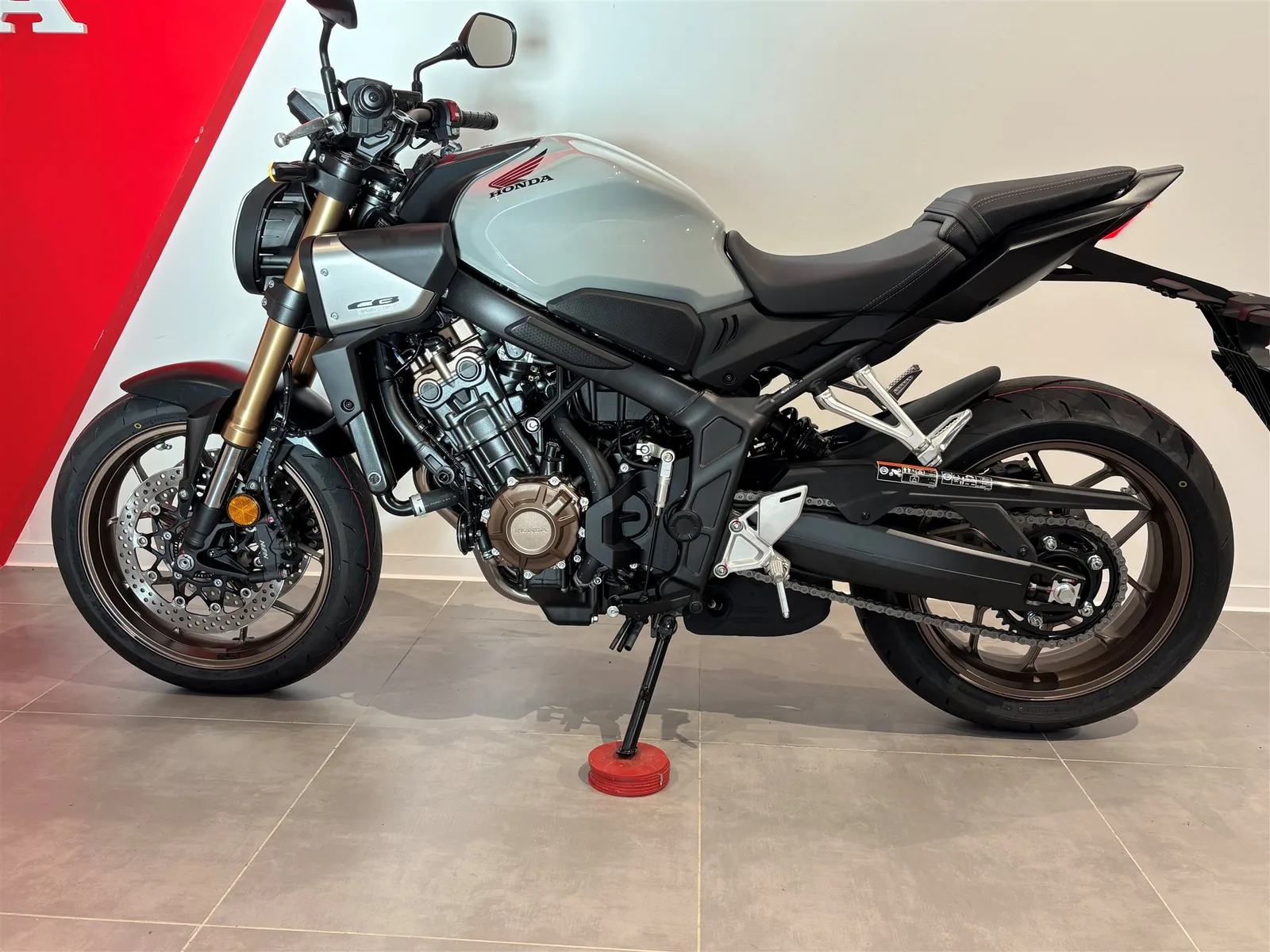 Honda CB650R E-Clutch Tageszulassung