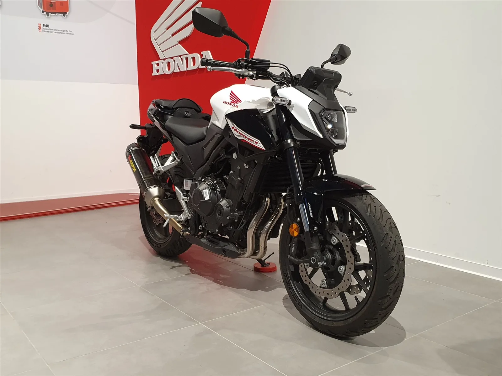 Honda CB500 Hornet Akrapovic Slip-On, Vorführer