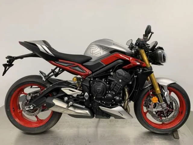 Triumph Street Triple 765 RX