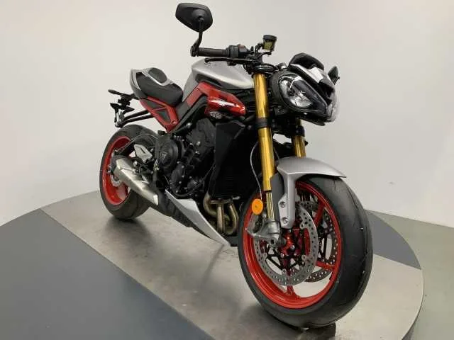 Triumph Street Triple 765 RX