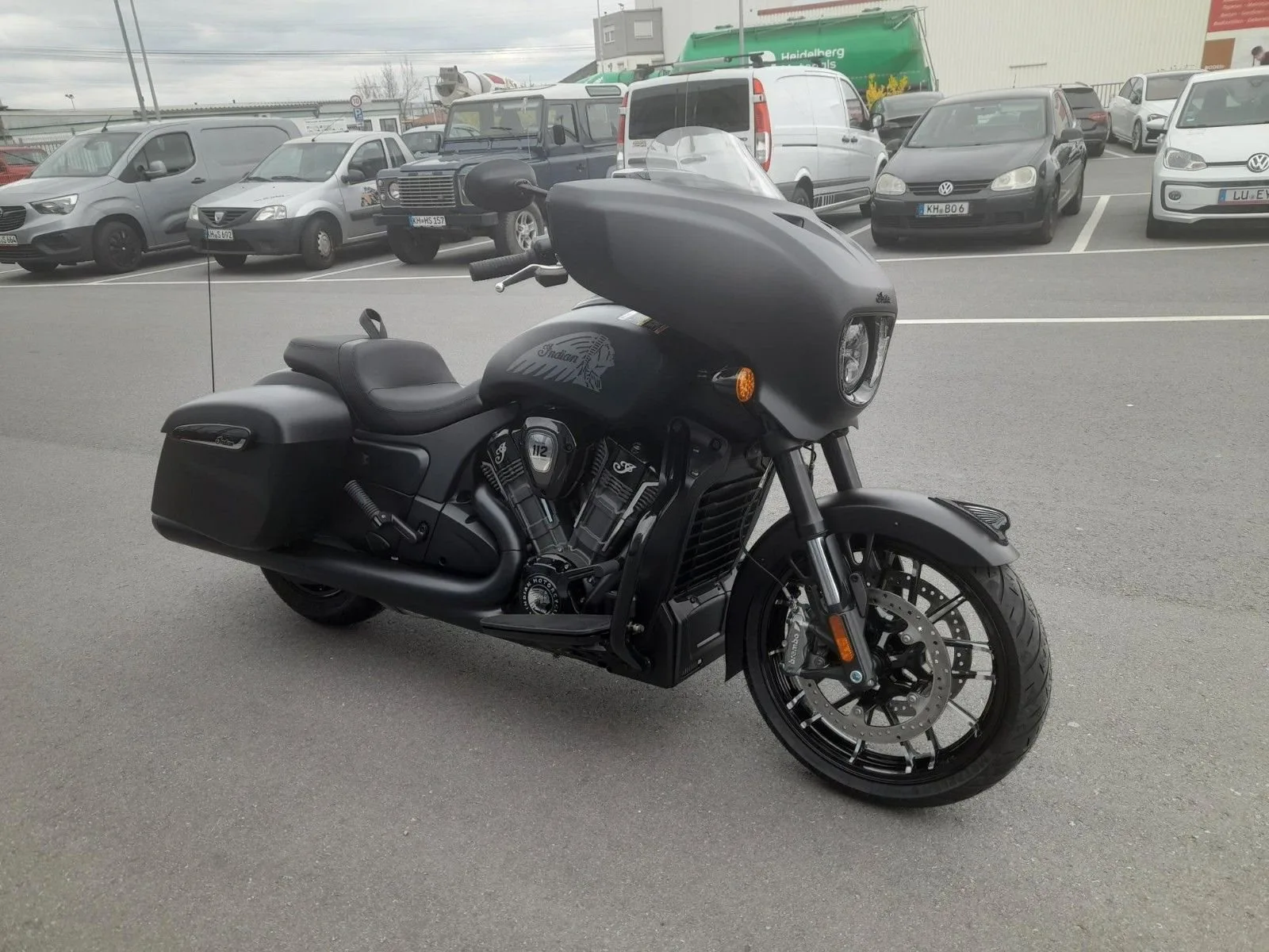 Indian Chieftain Powerplus Dark Horse with 112 Package