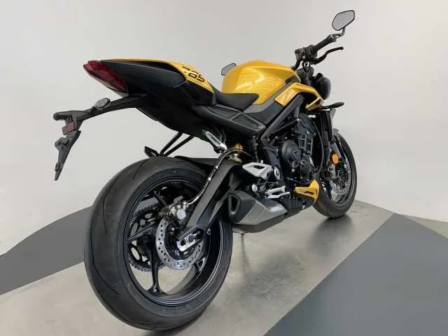 Triumph Street Triple RS