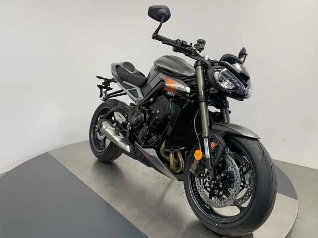 Triumph Street Triple RS