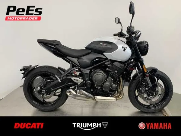 Triumph Trident 660