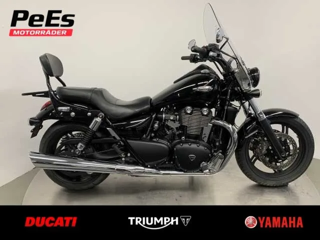 Triumph Thunderbird Storm