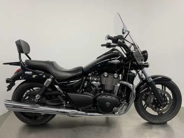 Triumph Thunderbird Storm