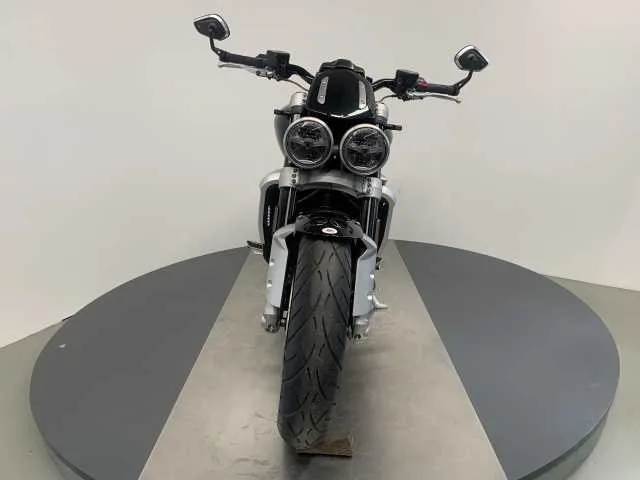 Triumph Rocket 3 R