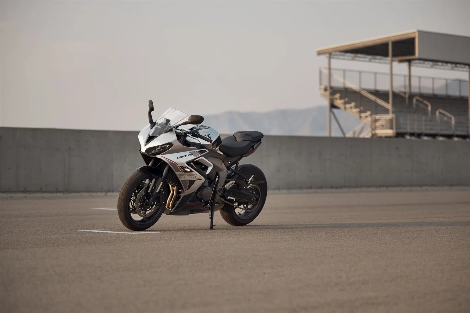 Triumph Daytona 660