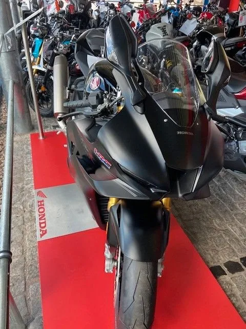 Honda CBR1000RR-R Fireblade SP